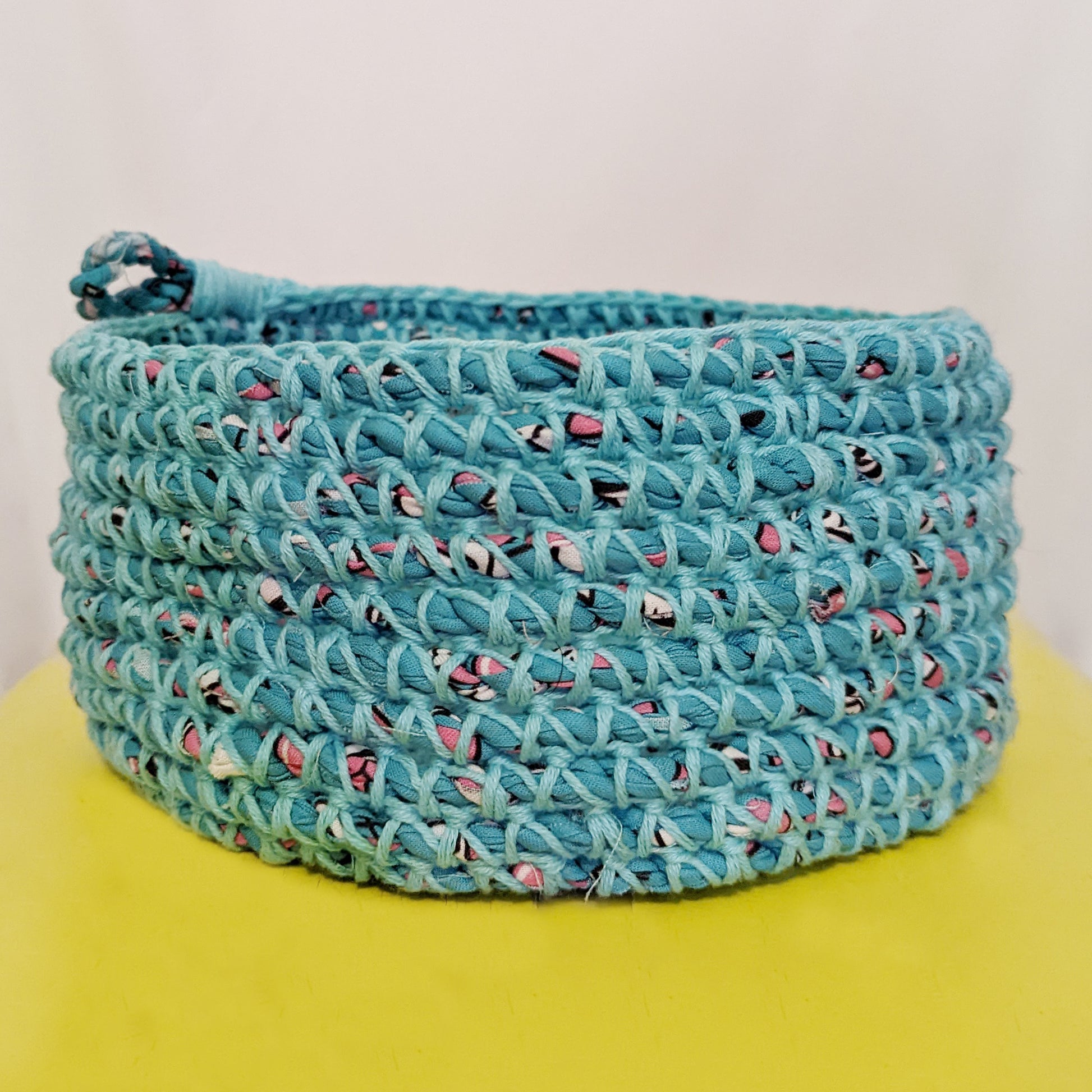 Crochet rope basket